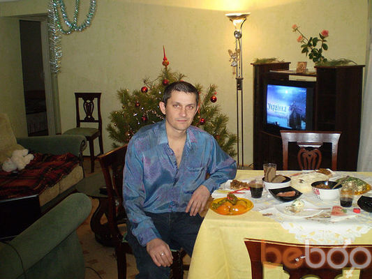  2048724  Igor, 44 ,    