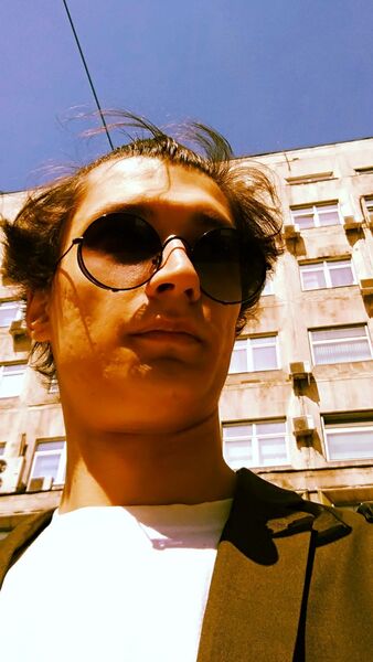  ,   Viktor, 35 ,   ,   , c 