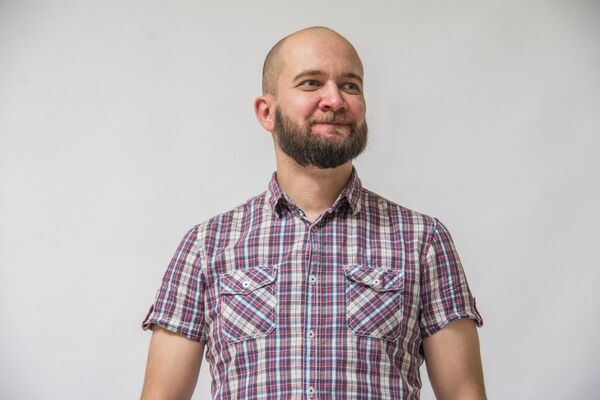  -,   Anton, 43 ,   ,   , c 