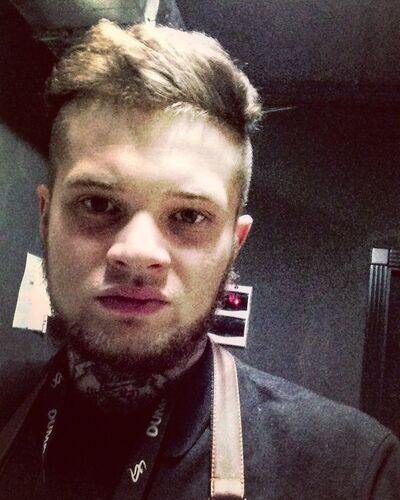  ,   Dennis, 28 ,   