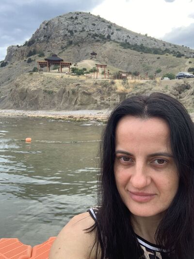  --,   , 43 ,     , c 