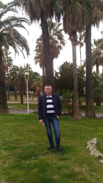  ,   Vitalie, 49 ,   ,   , c 
