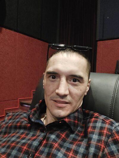  ,   Pavel, 35 ,   ,   , c , 