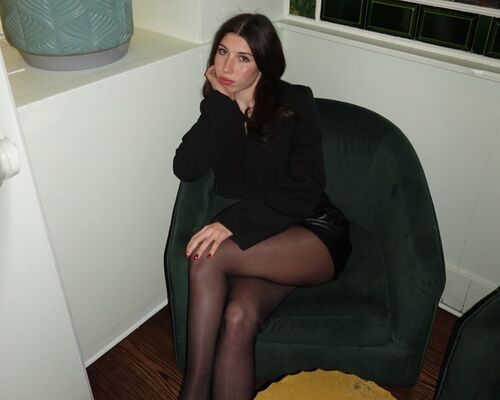  Guney,   , 28 ,   ,   
