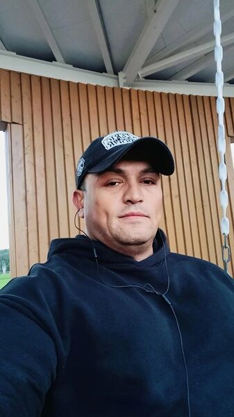  ,   David, 38 ,   ,   , c , 