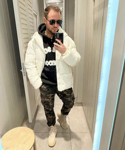  ,   , 32 ,   