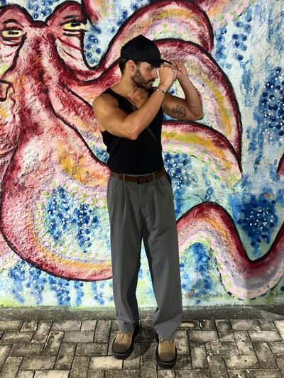  ,   Sasha, 39 ,   ,   