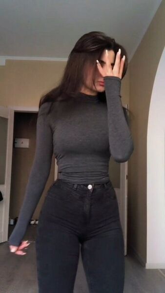  ,   Sasha, 25 ,   ,   