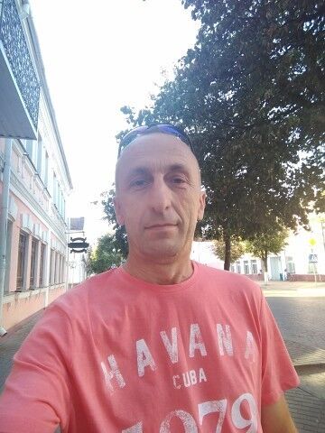  18353344  Zoran, 56 ,    