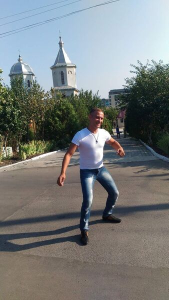  ,   Sergei, 37 ,   ,   , c 