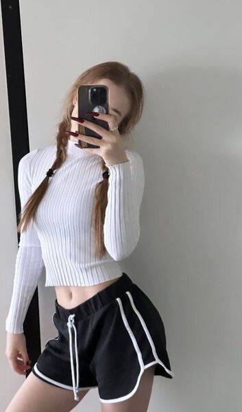  ,   Karina, 21 ,   ,   