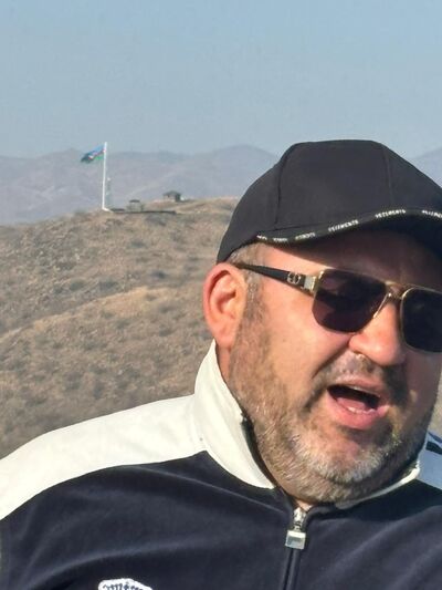  ,   Arman, 42 ,   ,   