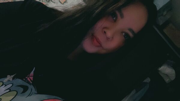  ,   Lena, 25 ,   