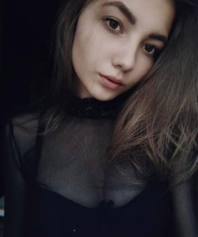  ,   Lena, 21 ,   ,   , c , 