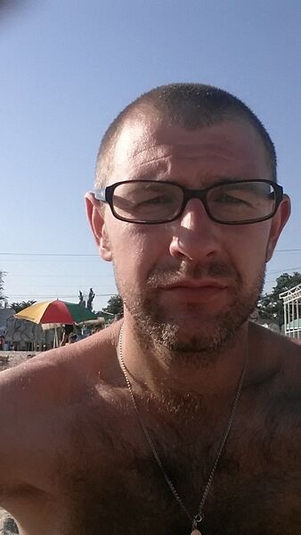  ,   Andrei, 40 ,  
