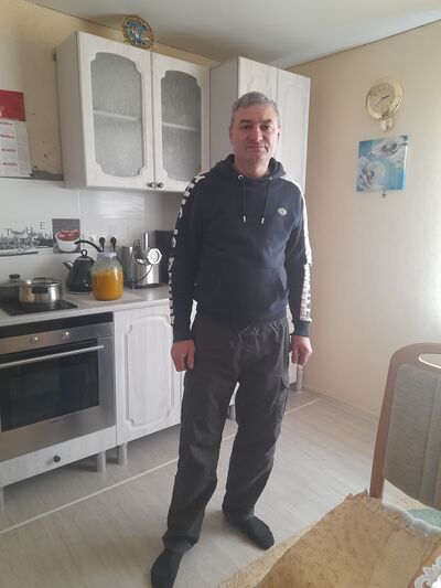  ,   Constantin, 54 ,   ,   , c 