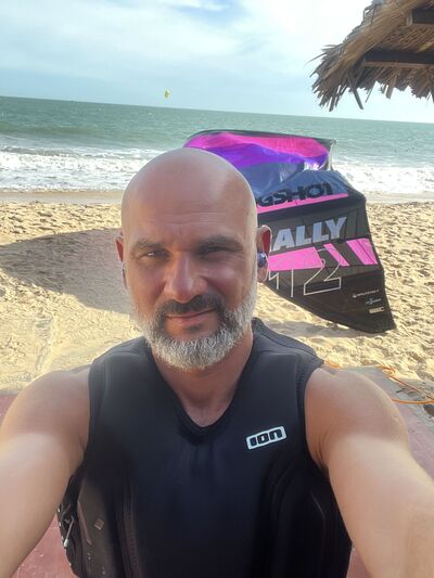  ,   Vladislav, 47 ,   ,   , c , 