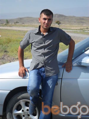 ,   Xachik, 32 ,   