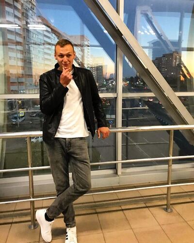  Praha,   Dmytro, 27 ,   ,   