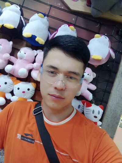  ,   Javlonbek, 24 ,   ,   