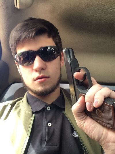  ,   Denis, 29 ,   