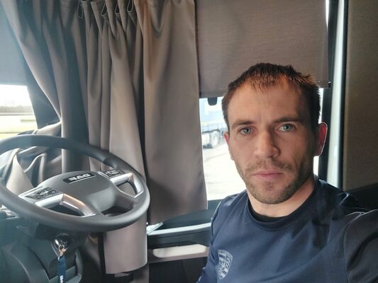  ,   Valery, 35 ,   ,   , c , 