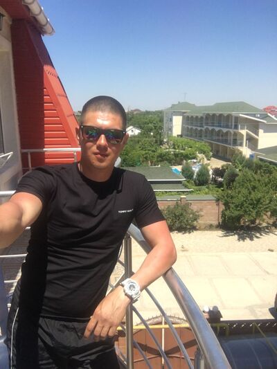  ,   Darik, 32 ,   ,   