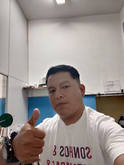  -,   John, 42 ,   ,   , c 