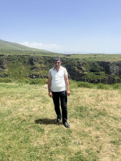  -,   Artur, 35 ,   ,   