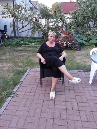  ,   Marina, 44 ,     , c 
