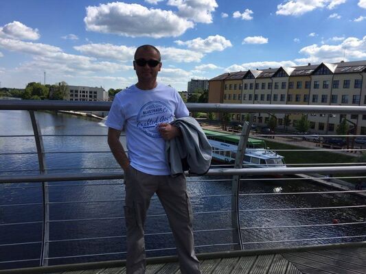  ,   Anatolij, 41 ,   ,   , c 