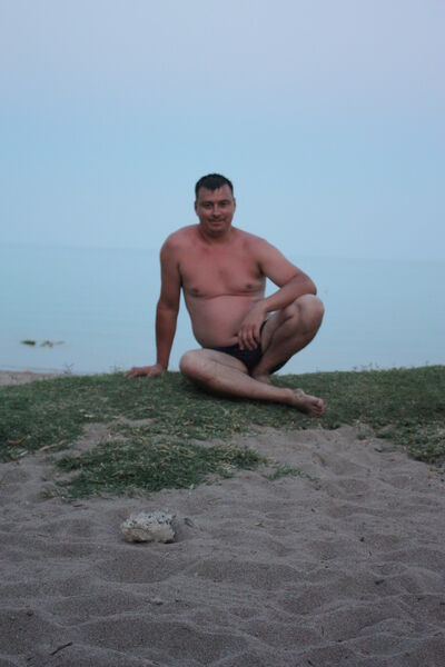  ,   Dima, 41 ,   
