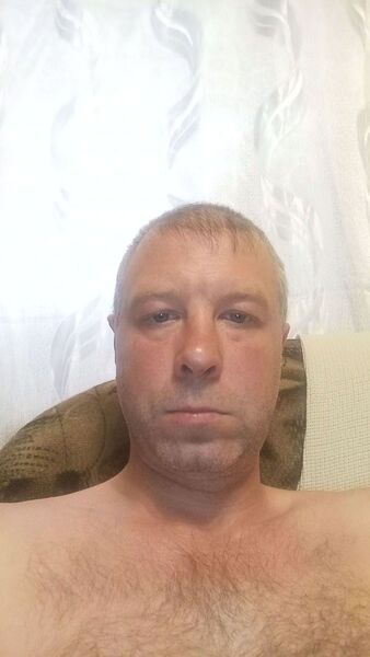  ,   Harley, 37 ,   ,   