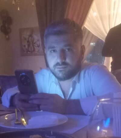  ,   Parvin, 39 ,   ,   
