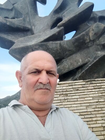  ,   Ali, 59 ,   ,   