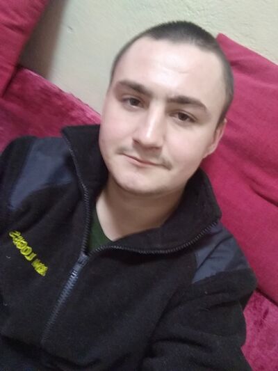  ,   Igor, 27 ,   ,   