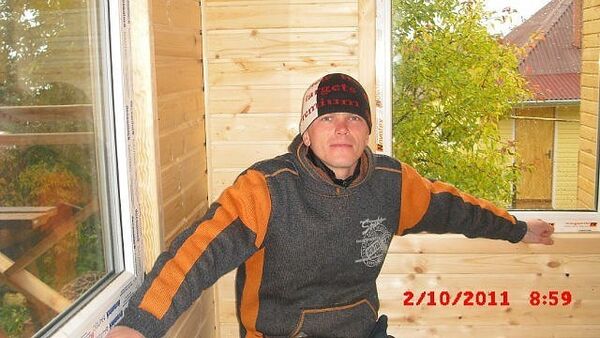  ,   Yurij, 44 ,   ,   , c 