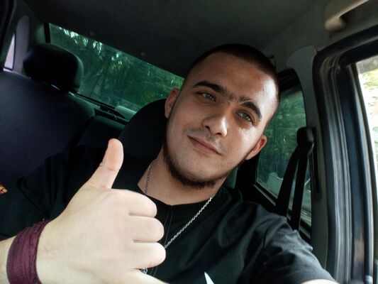  ,   Artur, 27 ,   ,   , c , 