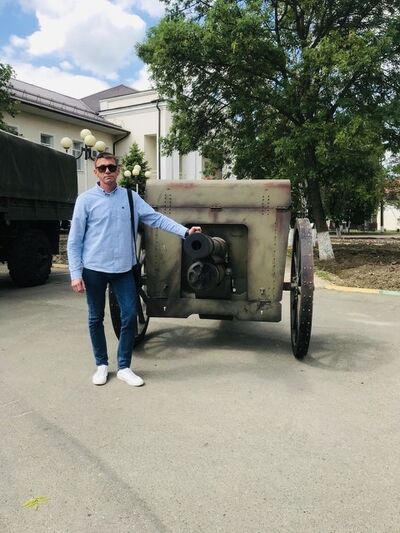 --,   , 40 ,     , c 