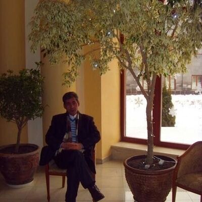  ,   Harut, 54 ,   