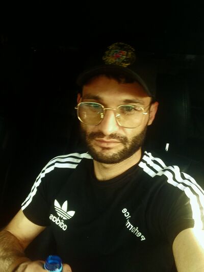  ,   Tigran, 33 ,   ,   
