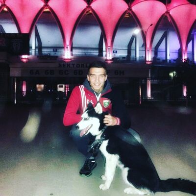  ,   Alex, 27 ,   