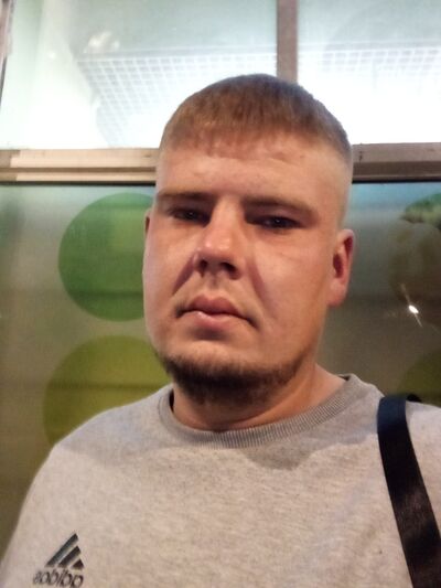  ,   Igor, 28 ,   ,   