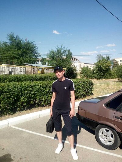  ,   Alex, 35 ,   