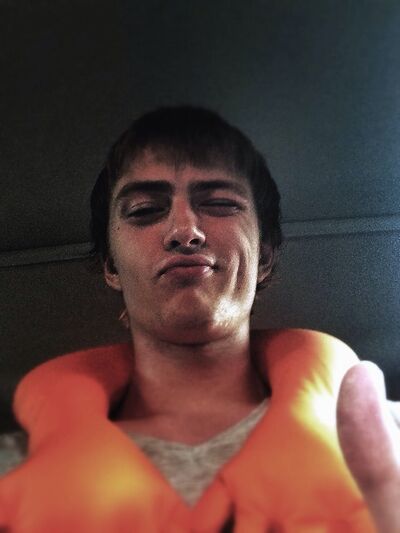  ,   Vanya, 32 ,   