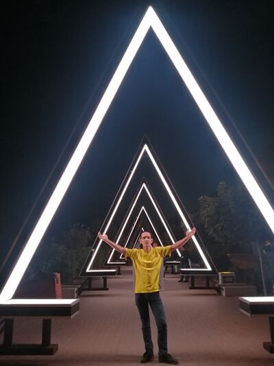  ,   Denis, 29 ,   ,   
