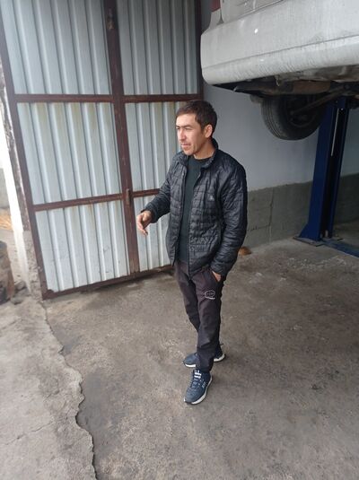  ,   Bobir, 33 ,   ,   