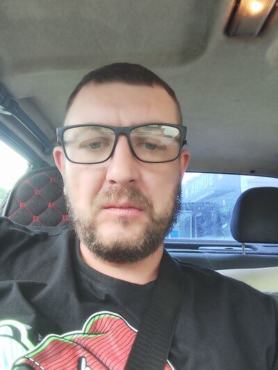  ,   Artem, 33 ,   ,   , c 