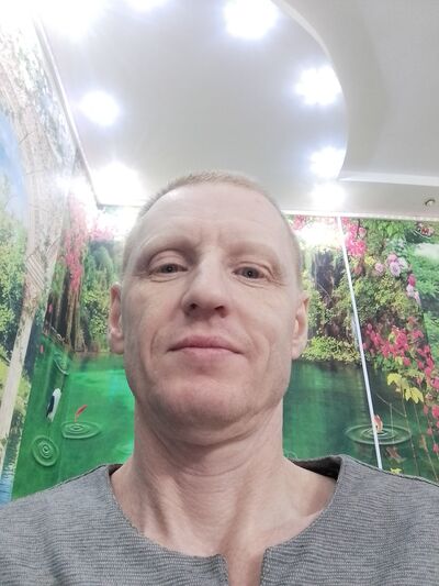  ,   Michail, 50 ,   ,   