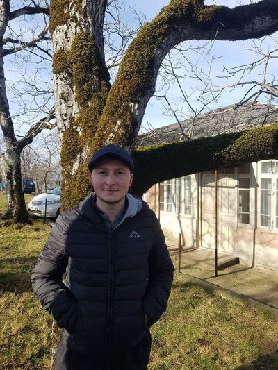 ,   Gelagela, 32 ,   ,   